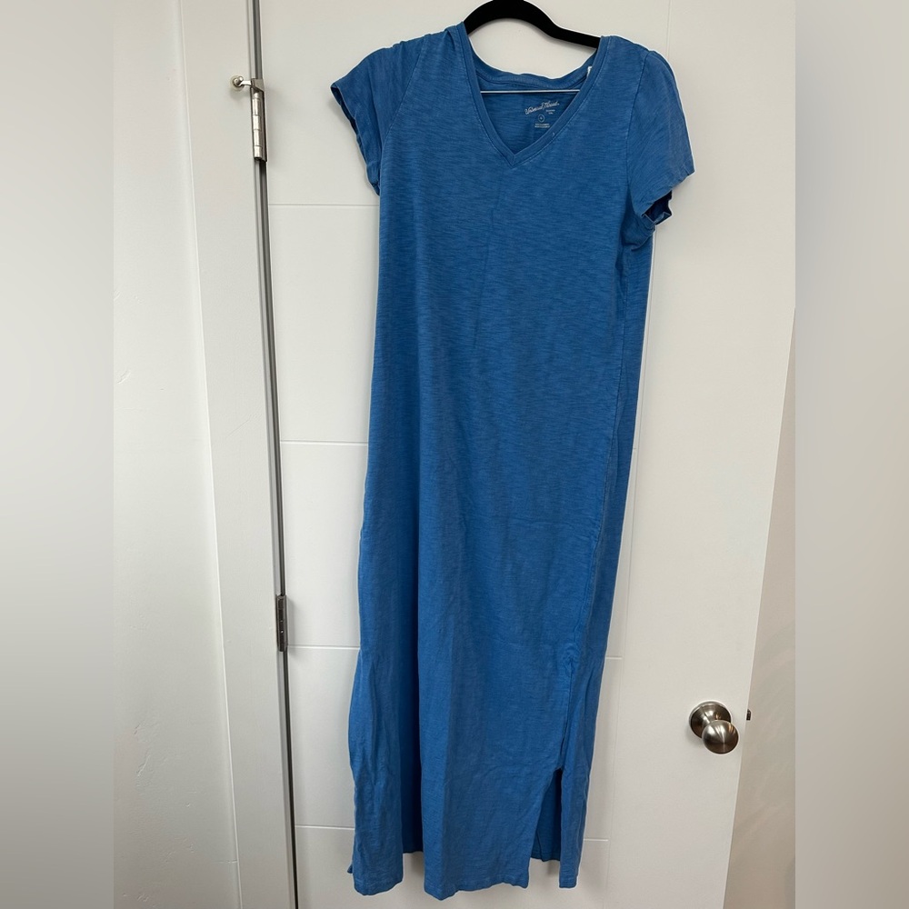 Universal Thread Blue Casual Top